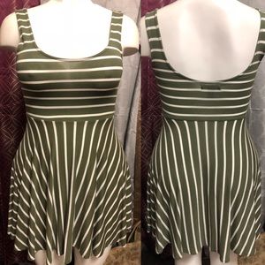 Forever21 Dress | NWOT | Size Medium